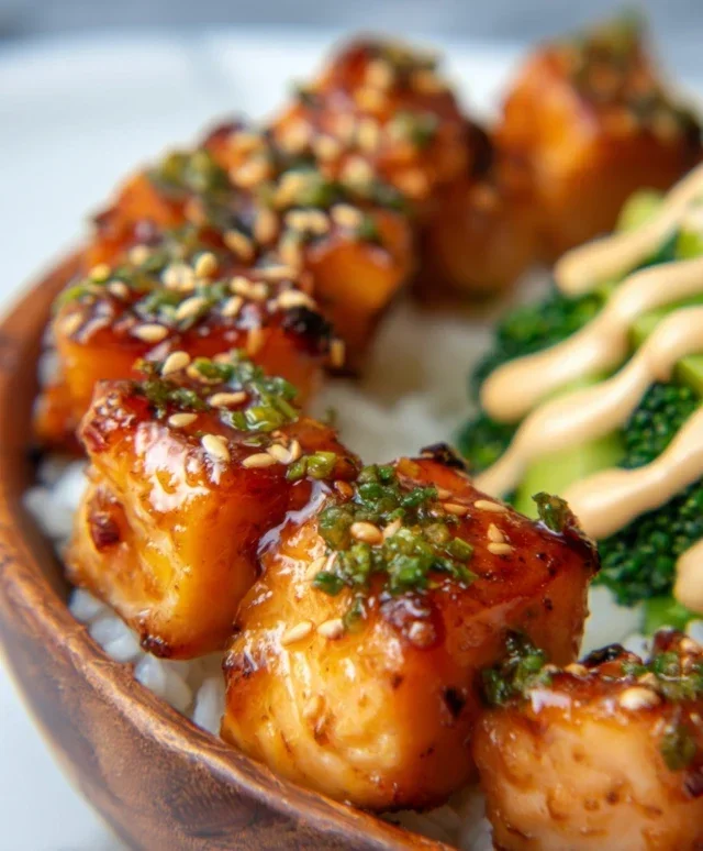Bang Bang Salmon Bites